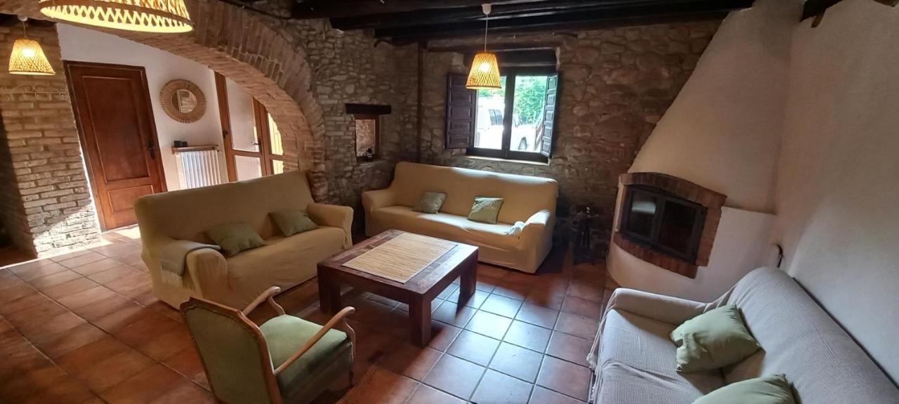La Fabrica De Targarona Villa San Pedro de Torelló Bagian luar foto