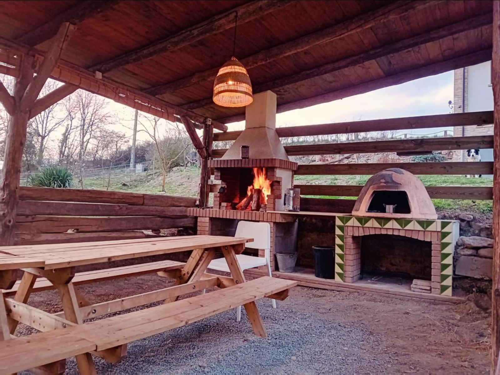 La Fabrica De Targarona Villa San Pedro de Torelló Bagian luar foto